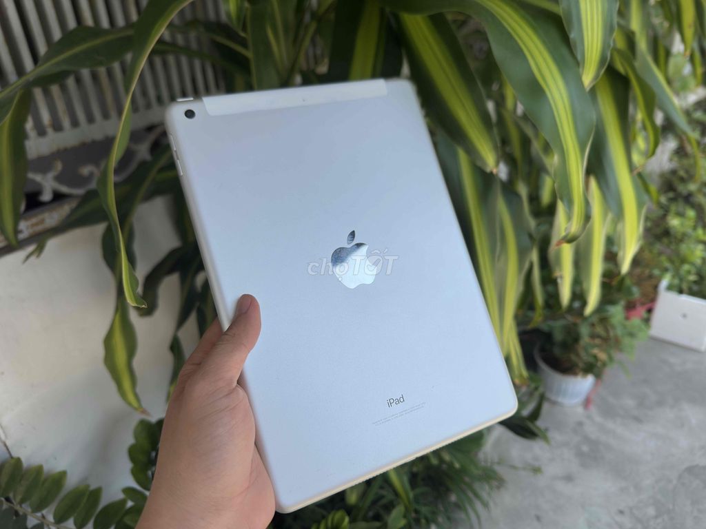 Apple iPad Gen 6 9.7 inch 32GB máy zin ken. Mua bán Máy tính bảng tại Quận Ninh Kiều Cần Thơ được đăng bởi ĐIỆN THOẠI GIÁ TỐT UY TÍN  hình 1