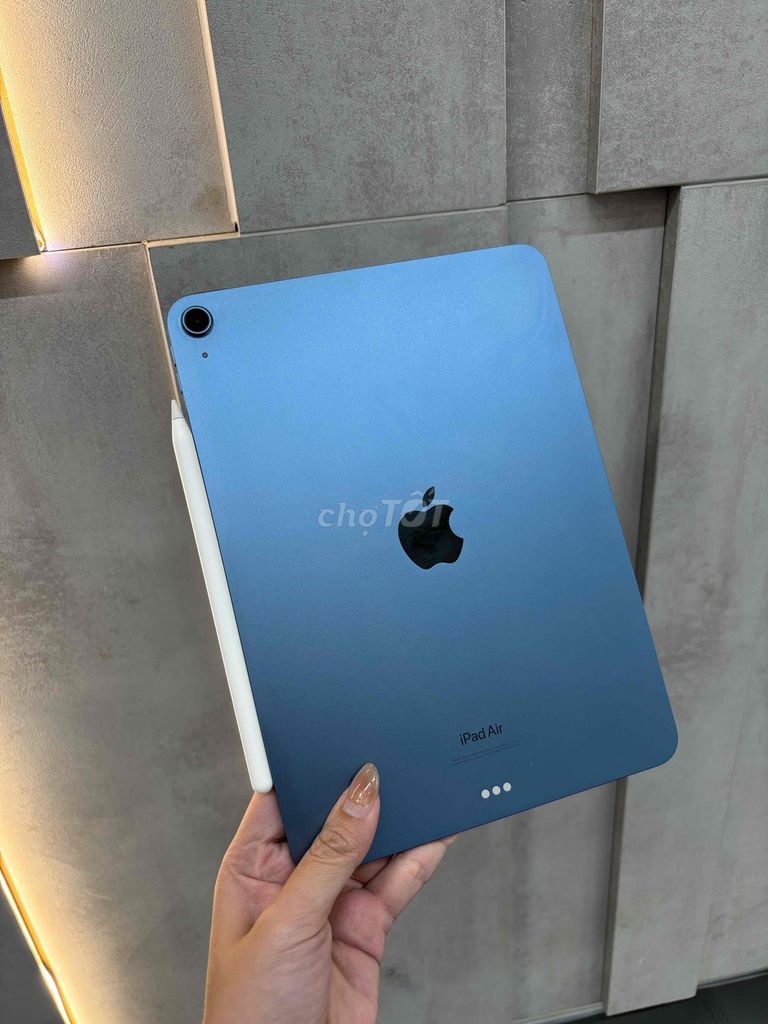 IPAD AIR 5 BLUE 256G 99% P97%. Mua bán Máy tính bảng tại Quận Thanh Khê Đà Nẵng được đăng bởi Thuỳ trang hình 1