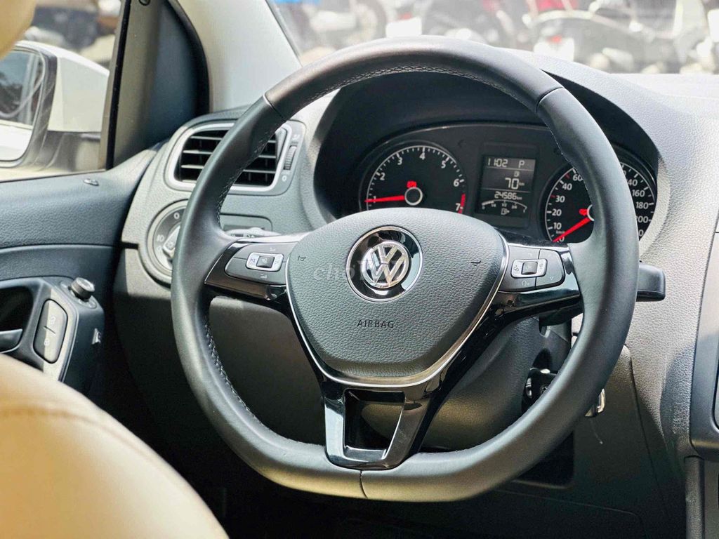 Volkswagen Polo Hatchback 2020 XE CTY XUẤT HOÁ ĐƠN. Mua bán Ô tô tại Thành phố Thủ Đức Tp Hồ Chí Minh được đăng bởi Hứa Bửu hình 7