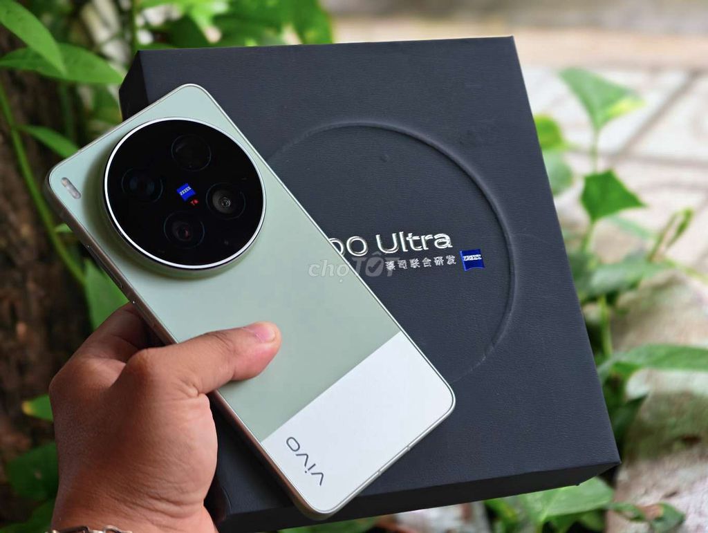 Vivo X300 Ultra 16/512 sạc 18 lần phụ kiện new. Mua bán Điện thoại tại Quận 12 Tp Hồ Chí Minh được đăng bởi Đỗ Hậu Fb Dylan Đỗ hình 1