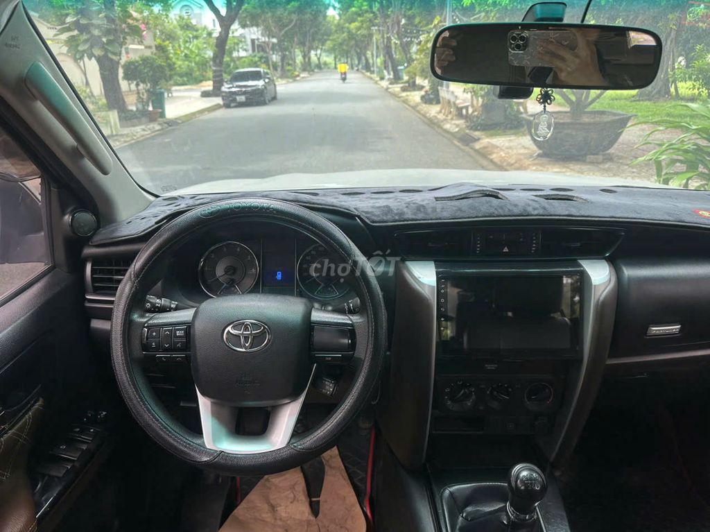FORTUNER 2018 SỐ SÀN MÁY DẦU NHẬP KHẨU GIÁ CỰC Rẻ. Mua bán Ô tô tại Quận 7 Tp Hồ Chí Minh được đăng bởi USED CARS TRUNG KIÊN hình 14