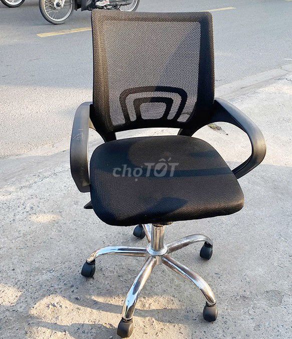 GHẾ VĂN PHÒNG CHÂN XOAY TP4 CŨ THANH LÝ. Mua bán Đồ dùng văn phòng tại Quận 3 Tp Hồ Chí Minh được đăng bởi Tuyết Phong Hải  hình 2