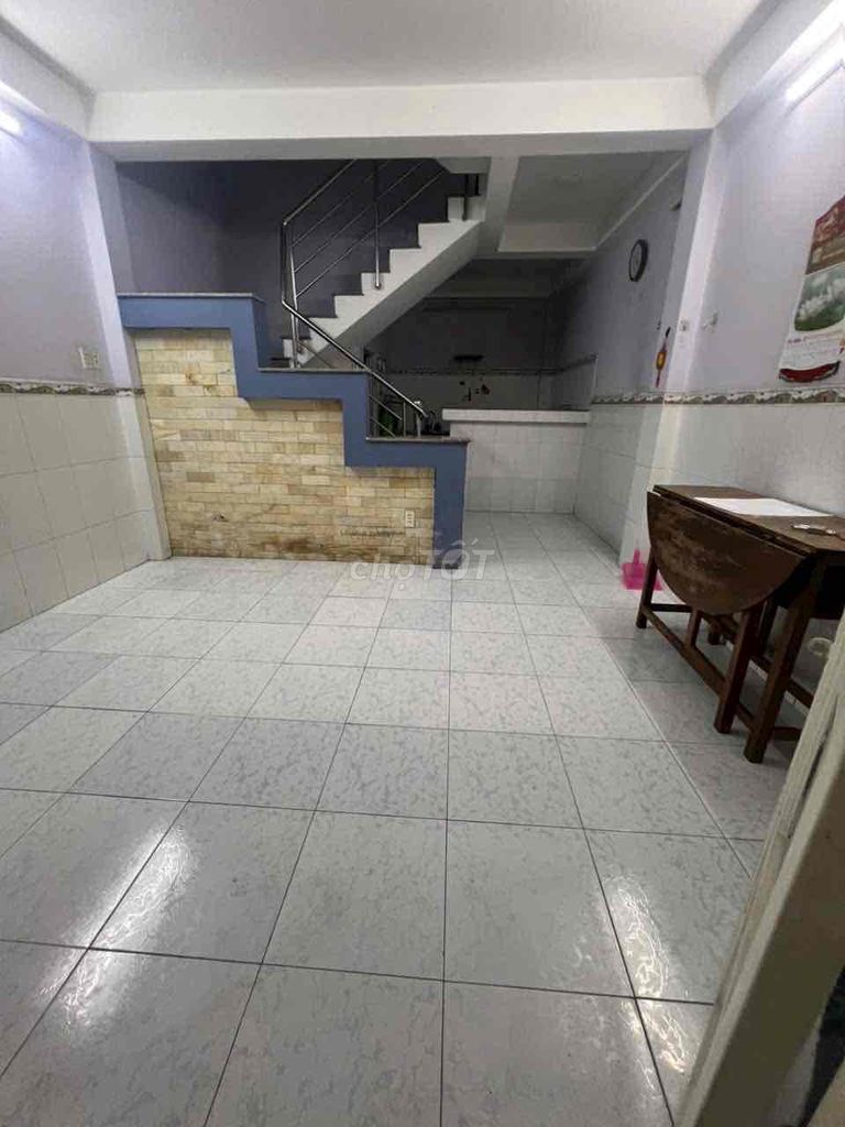 Аренда · 3 комн. · 36 м² · Quận Tân Bình, ул. Đường Cách Mạng Tháng 8