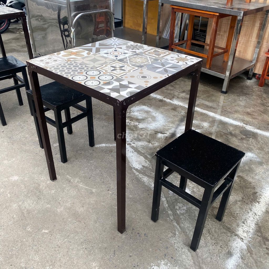 BỘ BÀN GHẾ CAFA MẶT ĐÁ THANH LÝ. Mua bán Bàn ghế tại Quận 7 Tp Hồ Chí Minh được đăng bởi thanh lý phong hải  hình 2