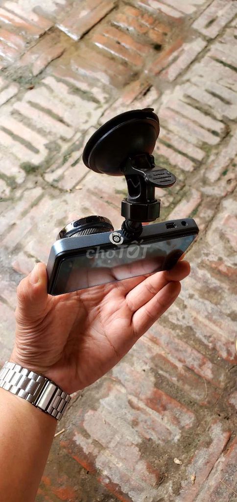 Camera hành trình Xám 12MP F/1.8 170 độ cảm ứng. Mua bán Máy ảnh, Máy quay tại Quận Ba Đình Hà Nội được đăng bởi việt hình 1