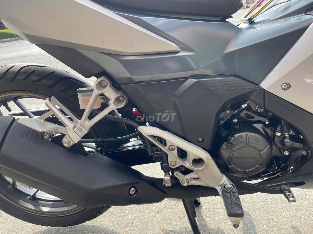 Honda Winner X V3 ABS 2023 Xám 1000 km. Mua bán Xe máy tại Quận Ninh Kiều Cần Thơ được đăng bởi Cửa Hàng xe máy Hoàng Hải hình 4