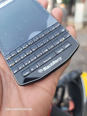 Cần bán blackberry porsche design p'9983
