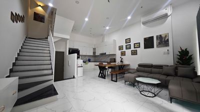 Cho Thuê Duplex Villa Westgate 2 Tầng 150m2( 3PN, 3WC) Full Nội Thất