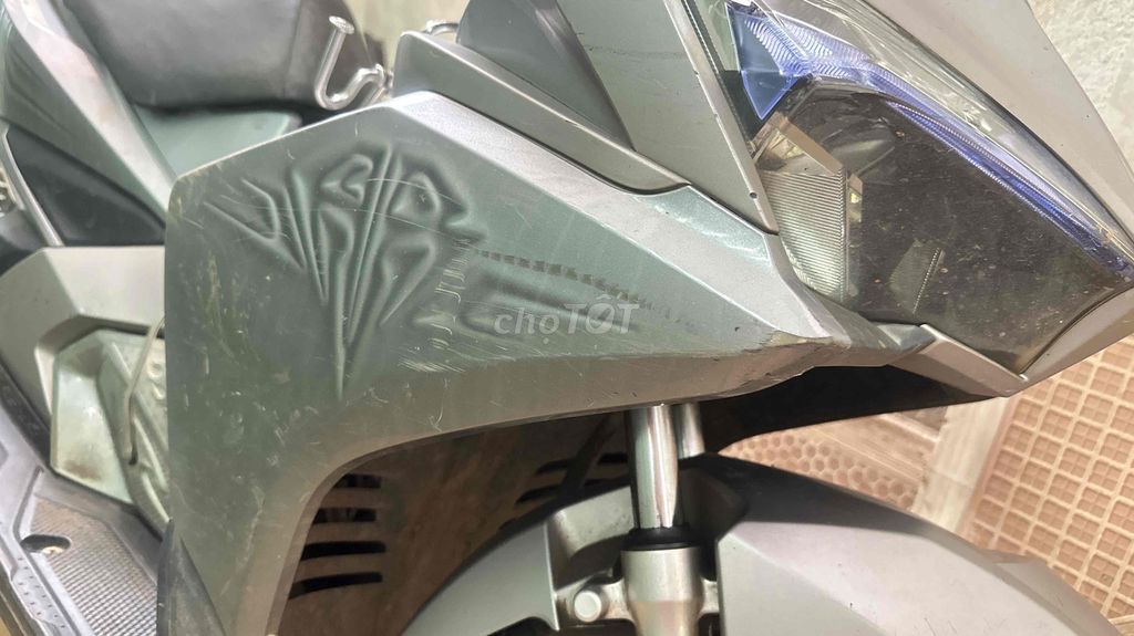 Honda Air Blade Bạc 70000 km. Mua bán Xe máy tại Huyện Bảo Lâm Lâm Đồng được đăng bởi THẾ DUY hình 12