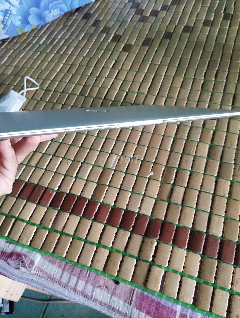 macbook air core 2,ram 2g,ssd 64g. Mua bán Laptop tại Thành phố Tân An Long An được đăng bởi tài hình 1