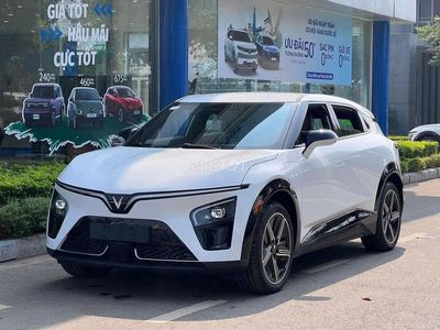 VF7 LÁI ĐẲNG CẤP+BANK 90%+LÃI 3 NĂM 4.8%+BAO HS. Mua bán Ô tô tại Quận Long Biên Hà Nội được đăng bởi VinFast VinCom