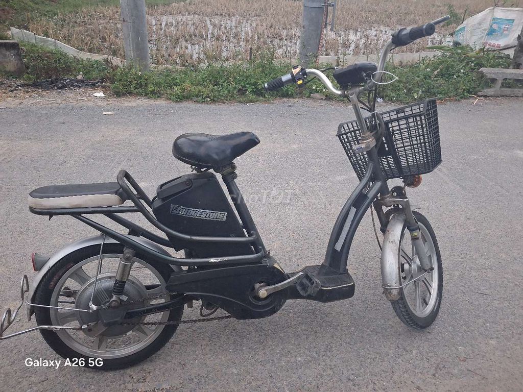 Xe đạp điện Bridgestone Đen Đã sử dụng. Mua bán Xe điện tại Huyện Vụ Bản Nam Định được đăng bởi Sói Xám hình 4