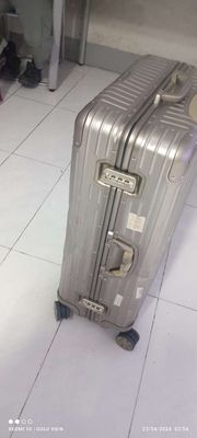 Thanh lý 2 vali kéo