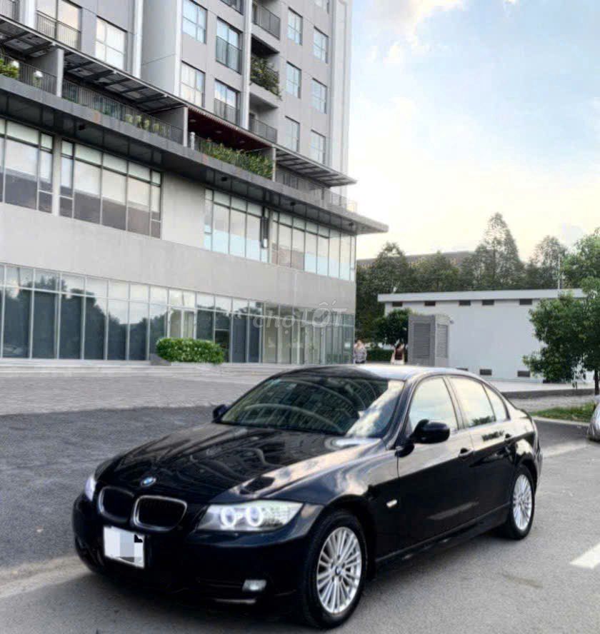 Bán rẻ BMW 330i SPORT 2012 iEdition rất đẹp!. Mua bán Ô tô tại Huyện Bình Chánh Tp Hồ Chí Minh được đăng bởi NGUYỄN LÂM PHÁT hình 4