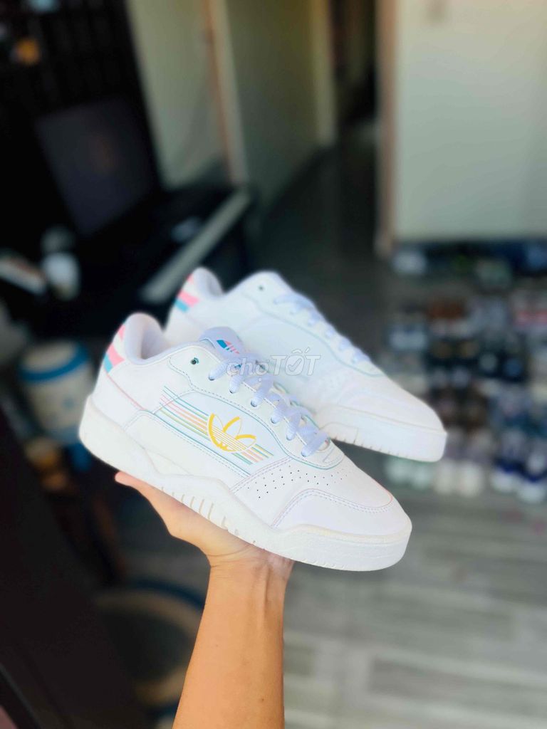 Giày thể thao Adidas Carrera - Size 40 chính hãng. Mua bán Giày dép tại Quận Cái Răng Cần Thơ được đăng bởi Giày Si chính hãng nhập Thái trực tiếp  hình 1