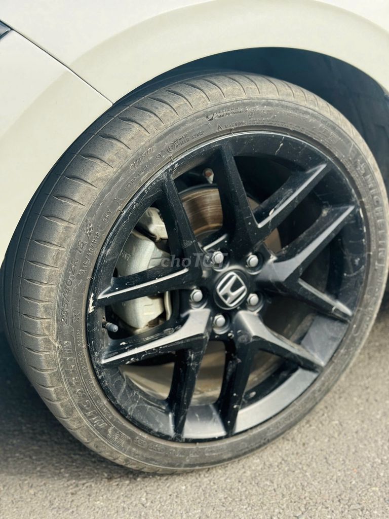 Honda Civic 2023 RS 1.5 AT - 32000 km. Mua bán Ô tô tại Thành phố Dĩ An Bình Dương được đăng bởi Siêu Thị Ô Tô Bình Dương  hình 9