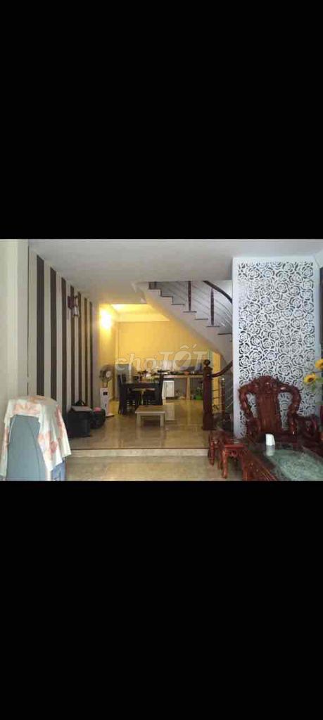 cho thuê nhà phố Hồng Hà 50m2 x3T giá 9 triệu/1th 2 thoáng nhà dân có