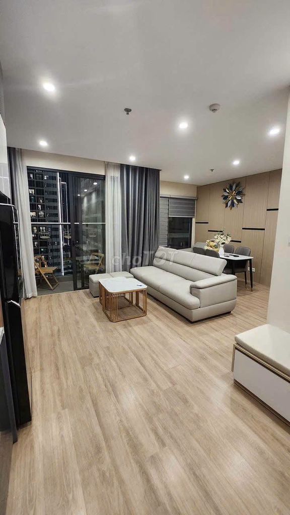 Продается квартира Vinhomes Ocean Park с 2 спальнями, угловая, полностью меблированная, 3,4 миллиарда долларов
