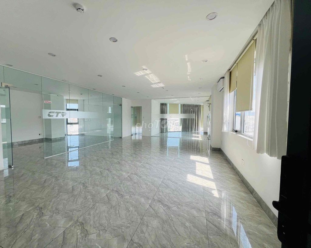 ✅ Office for rent on Le Dinh Ly, 130m2, 20 million