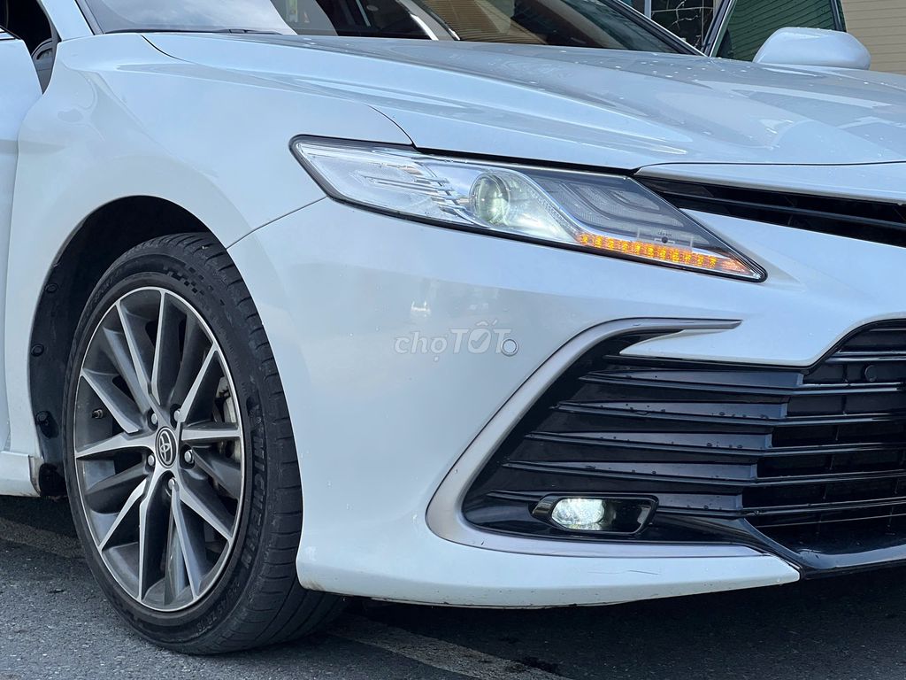 Toyota Camry 2021 2.5Q - 66000 km. Mua bán Ô tô tại Thành phố Thủ Dầu Một Bình Dương được đăng bởi trần thị khánh huyền  hình 4