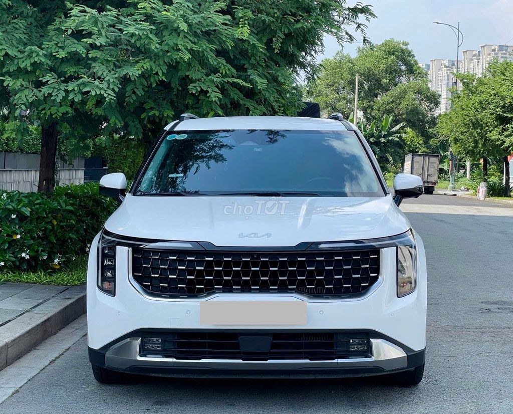 Kia Carnival Premium 2.2D 8S 2025 - 45000 km. Mua bán Ô tô tại Quận Tân Bình Tp Hồ Chí Minh được đăng bởi ĐỨC XE LƯỚT hình 1