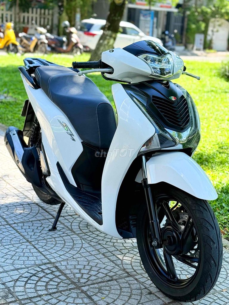 Хонда SH 125 2017 Белая