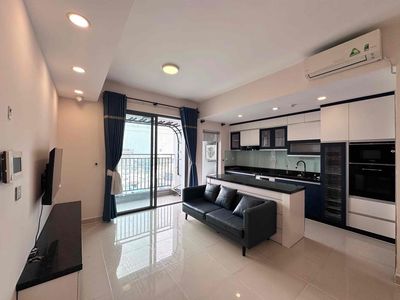Căn góc view sân bay nhà đẹp y hình cần bán