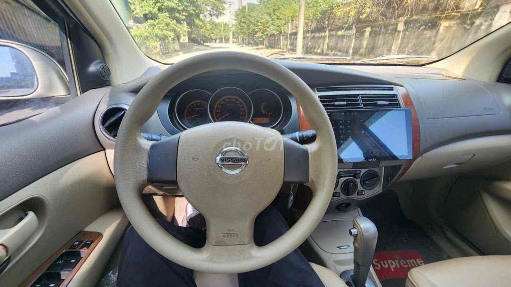 Nissan Livina 7 chỗ màu Vàng cát. Mua bán Ô tô tại Quận Hà Đông Hà Nội được đăng bởi Hiệp Xoăn Hà Đông hình 11