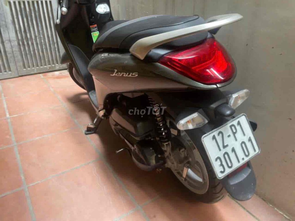 tôi mua lại và giờ không có nhu cầu nên muốn bán. Mua bán Xe máy tại Quận Hai Bà Trưng Hà Nội được đăng bởi Quyên hình 1