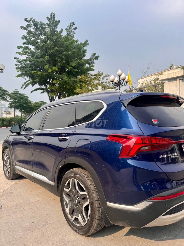 Hyundai SantaFe 2022 Премиум Дизель 71.000 км Синий