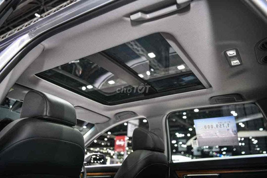 Honda CR V 2023 L - 6700 km. Mua bán Ô tô tại Quận 10 Tp Hồ Chí Minh được đăng bởi A Dat hình 3