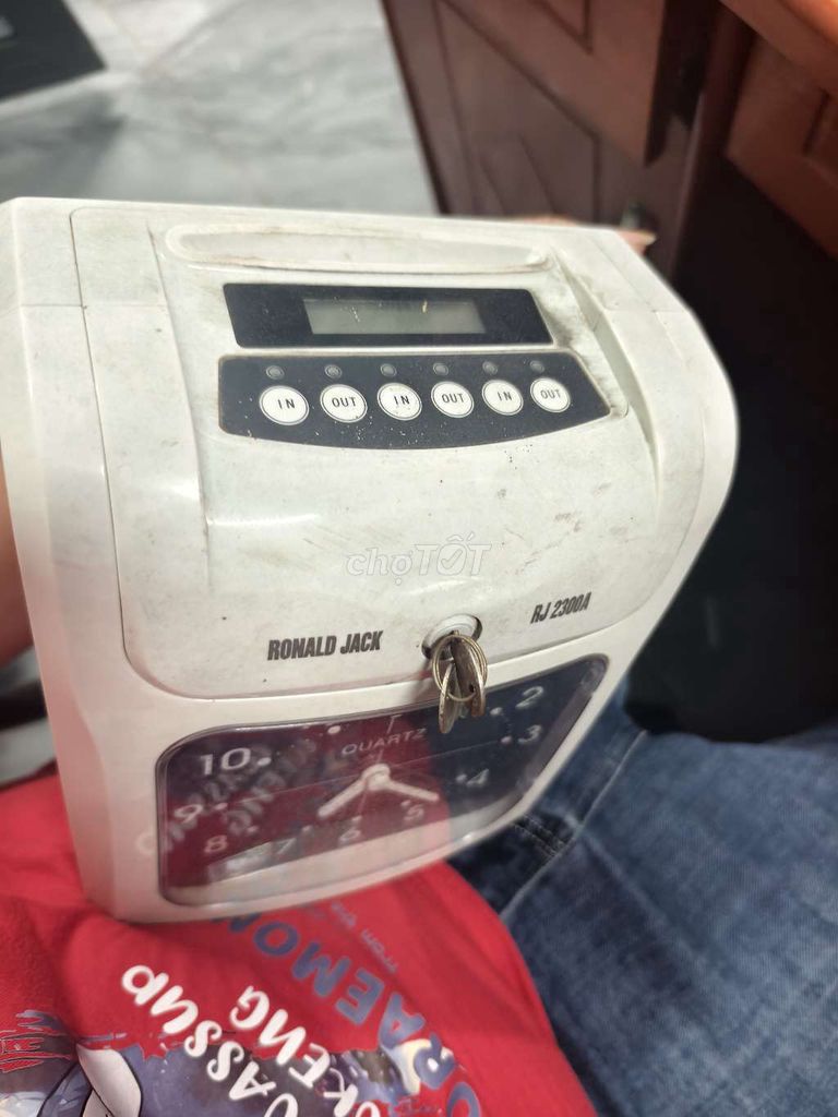 Máy chấm công Ronald Jack RJ 2300A Trắng. Mua bán Đồ dùng văn phòng tại Thành phố Thuận An Bình Dương được đăng bởi thị hoà hình 1