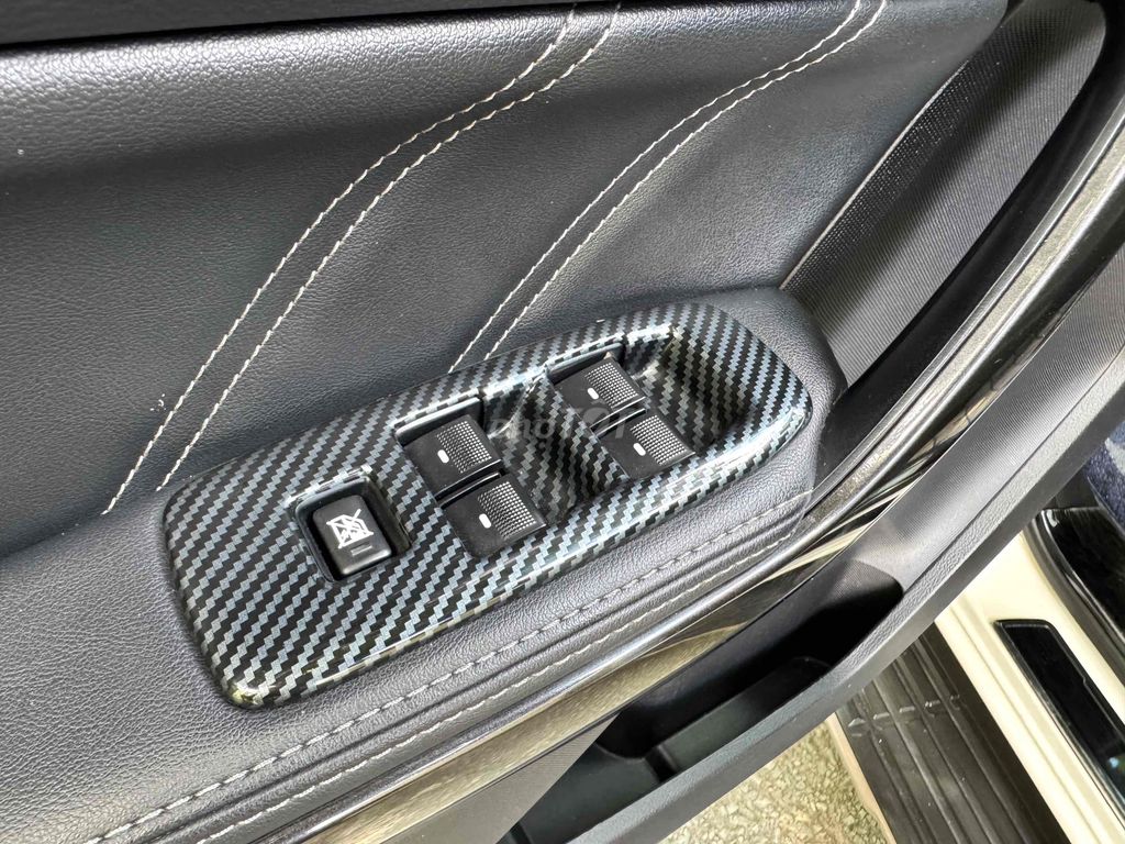 Ford Everest 2019 Titanium 2.0L AT 4x4. Mua bán Ô tô tại Quận 12 Tp Hồ Chí Minh được đăng bởi Hoàng Huy hình 14