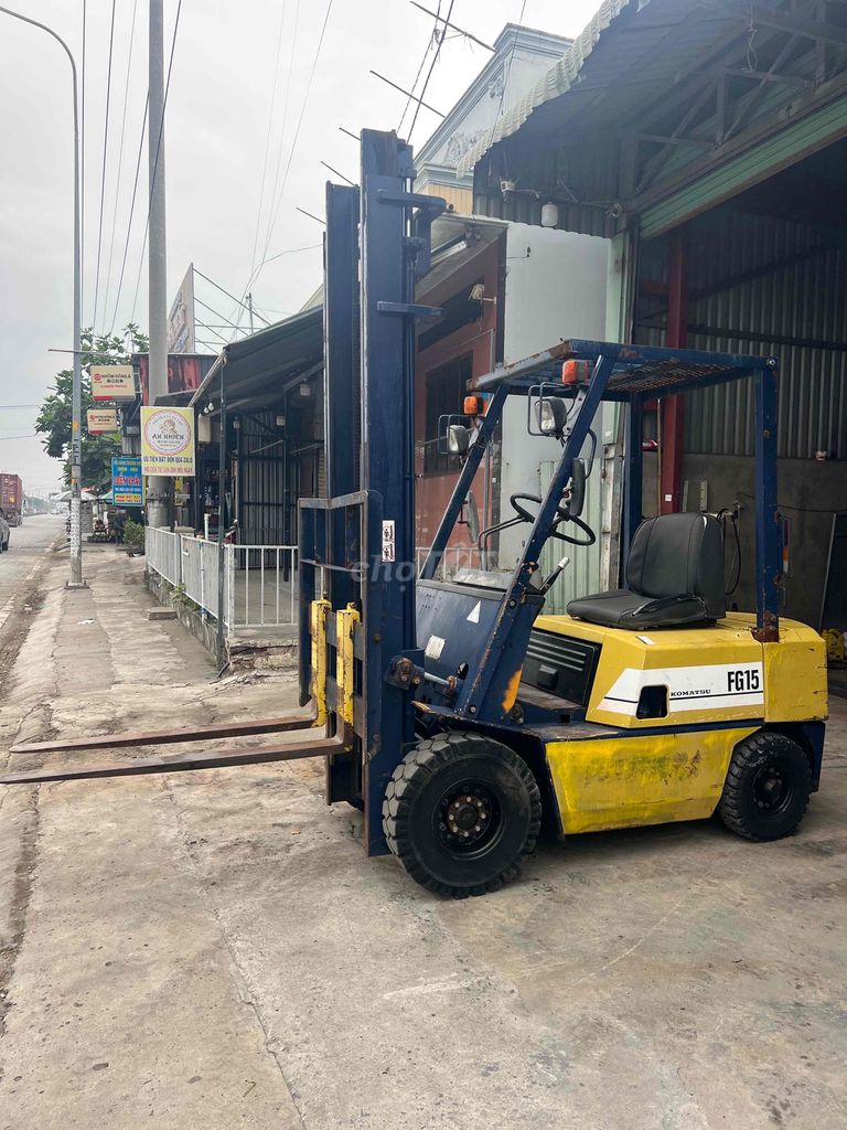 Xe nâng Komatsu 1.5 tấn