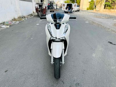 Honda SHi 125 cbs màu Trắng 2025