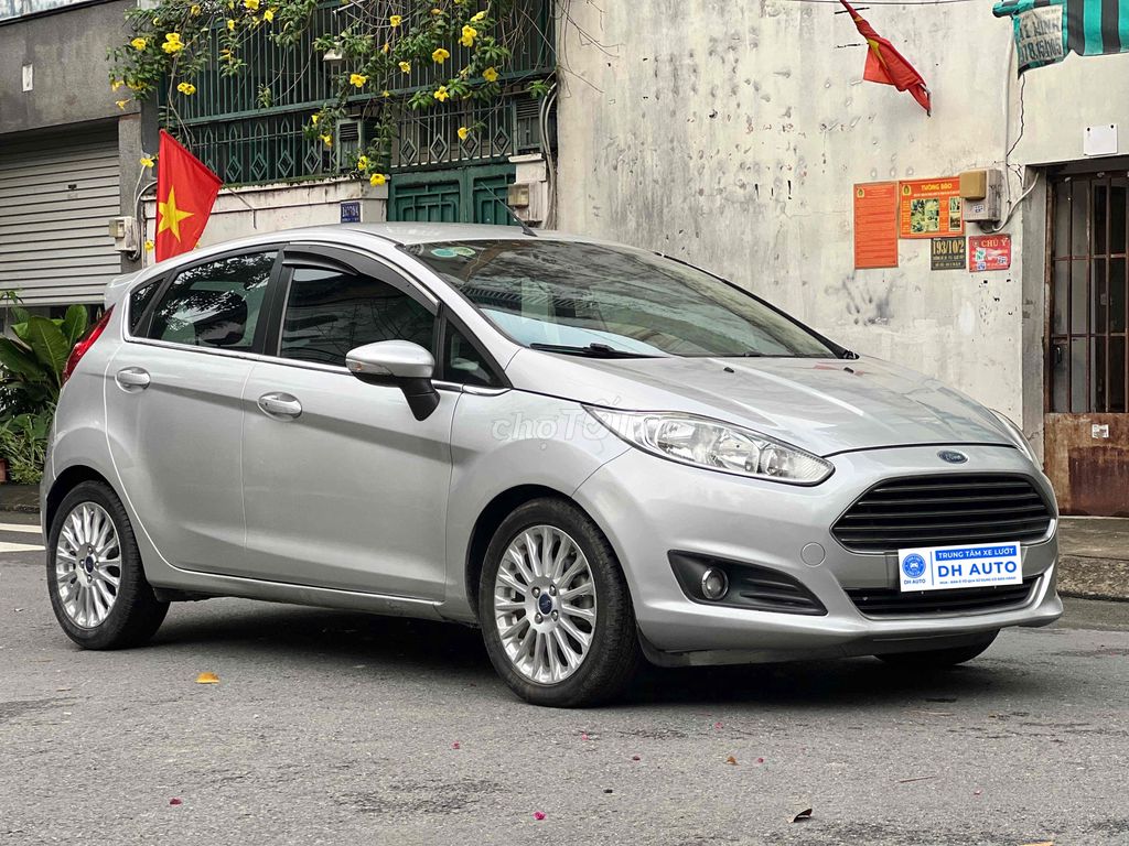 XE GIA ĐÌNH BÁN - Fiesta Cọp 63.000 KM Đẹp chất💯💯. Mua bán Ô tô tại Quận Gò Vấp Tp Hồ Chí Minh được đăng bởi DHAUTO FORD CHUYÊN XE FORD LƯỚT CHÂTD LƯỢNG CAO hình 1