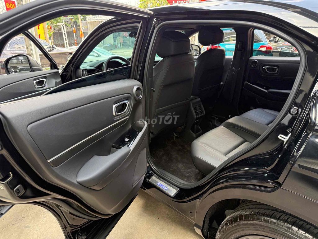 Honda HR-V 2023 RS - 12000 km. Mua bán Ô tô tại Thành phố Thủ Đức Tp Hồ Chí Minh được đăng bởi Long Auto Vạn Phúc hình 10
