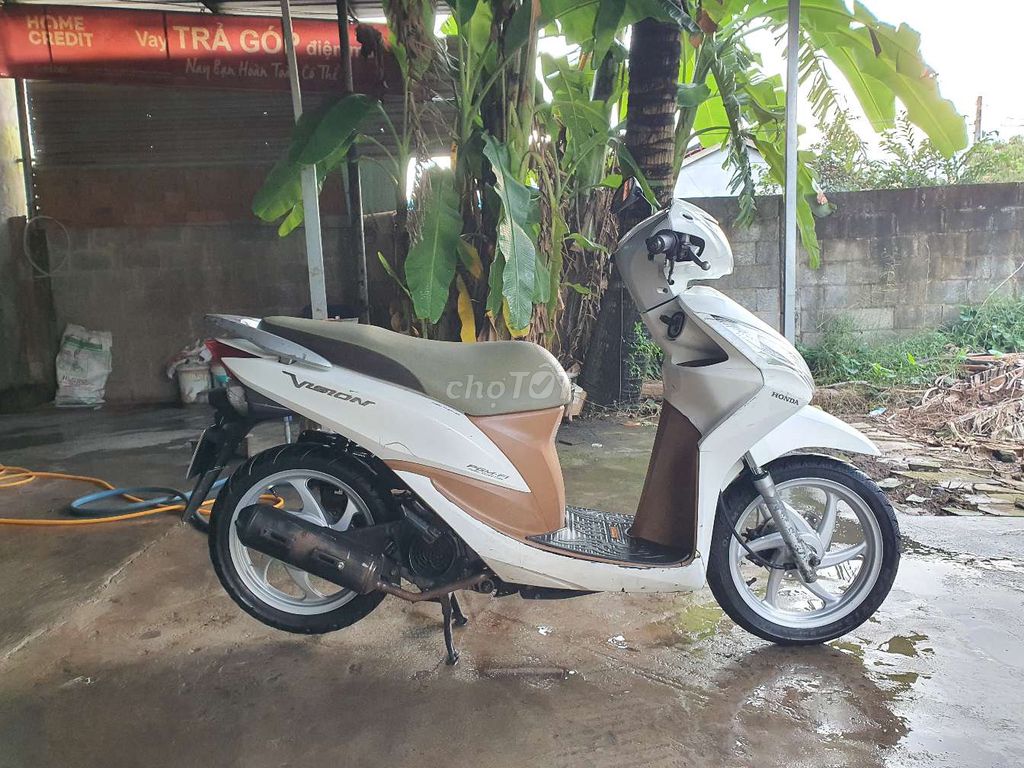 Vision 2014 trắng. Mua bán Xe máy tại Huyện Cần Giuộc Long An được đăng bởi Trần Phi hình 3