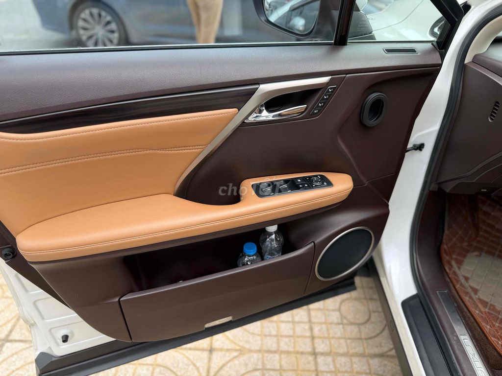 Lexus RX 2019 300 - 55000 km. Mua bán Ô tô tại Thành phố Thủ Đức Tp Hồ Chí Minh được đăng bởi Lê Nhường hình 7