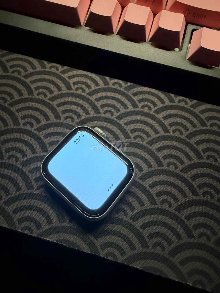 Apple Watch Series 5 40mm Bạc. Mua bán Thiết bị đeo thông minh tại Quận Hai Bà Trưng Hà Nội được đăng bởi lê chí nghĩa hình 1
