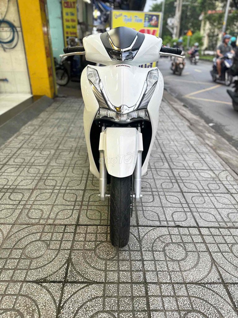 HONDA SH 125 CBS 2025. Mua bán Xe máy tại Quận 12 Tp Hồ Chí Minh được đăng bởi Cửa hàng Xe máy 380 hình 2