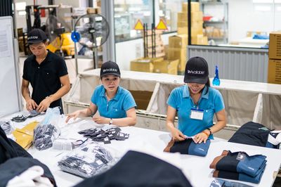 TUYỂN NỮ GẤP XẾP LĐPT CTY MAY BÌNH TÂN