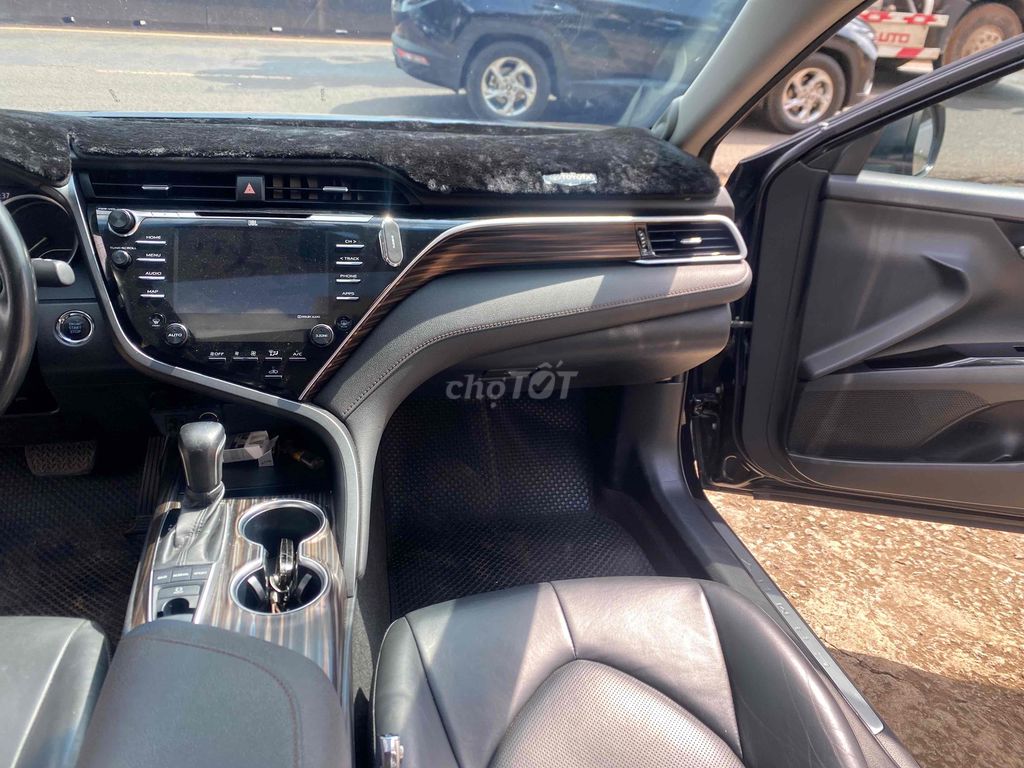 Toyota Camry 2019 2.5 Q. Mua bán Ô tô tại Thành phố Long Khánh Đồng Nai được đăng bởi Mr hiếu hình 13