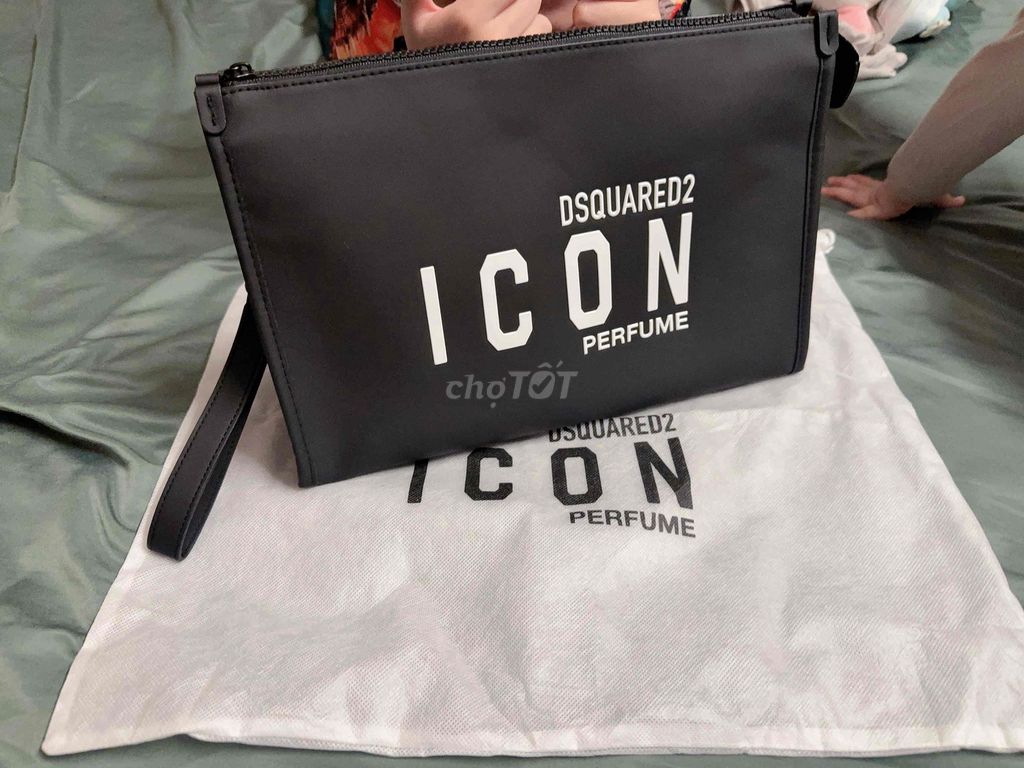 Túi cầm tay DSQUARED2 Đen Unisex. Mua bán Túi xách tại Quận Ngô Quyền Hải Phòng được đăng bởi Dương hình 1