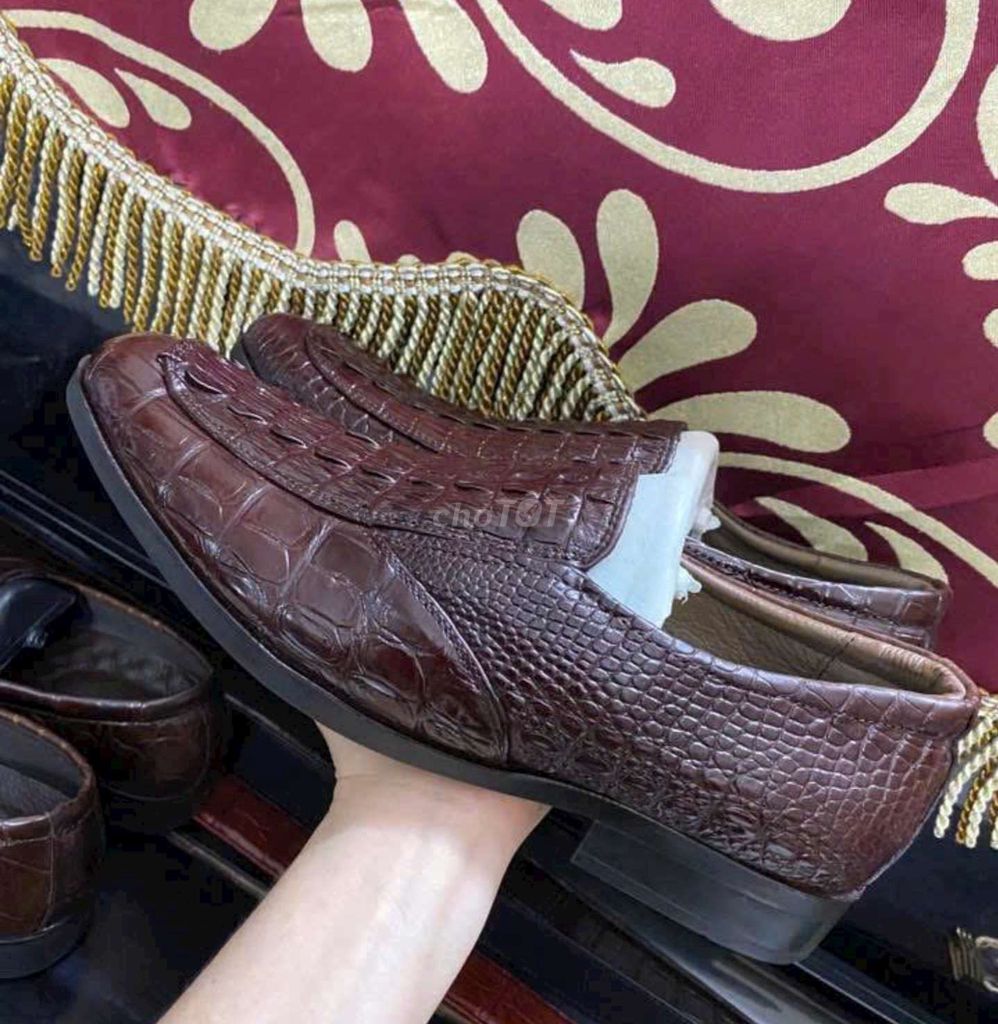 Giày da cá sấu size 39 thanh lý. Mua bán Giày dép tại Quận Gò Vấp Tp Hồ Chí Minh được đăng bởi Anh Ba  Hàng hiệu tuyển Chuyên bán Online uy tín hình 1