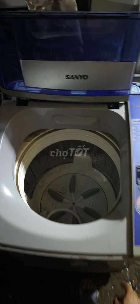 máy giặt cửa trên 8kg SANYO