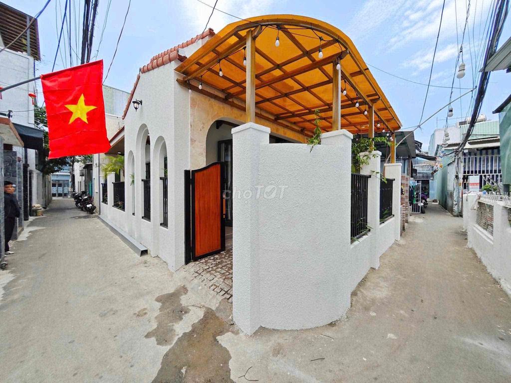 House with 3 bedrooms for rent in Nguyễn Phước Nguyên · Thanh Khê, Da Nang — $963/month, photo 1