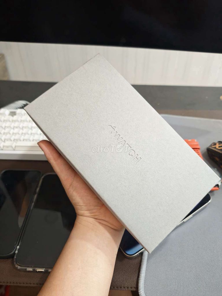 Apple Watch Ultra 3 49mm Titanium Esim Mới 100%. Mua bán Thiết bị đeo thông minh tại Quận Gò Vấp Tp Hồ Chí Minh được đăng bởi TP Store Chuyên IPhone Samsung hình 1