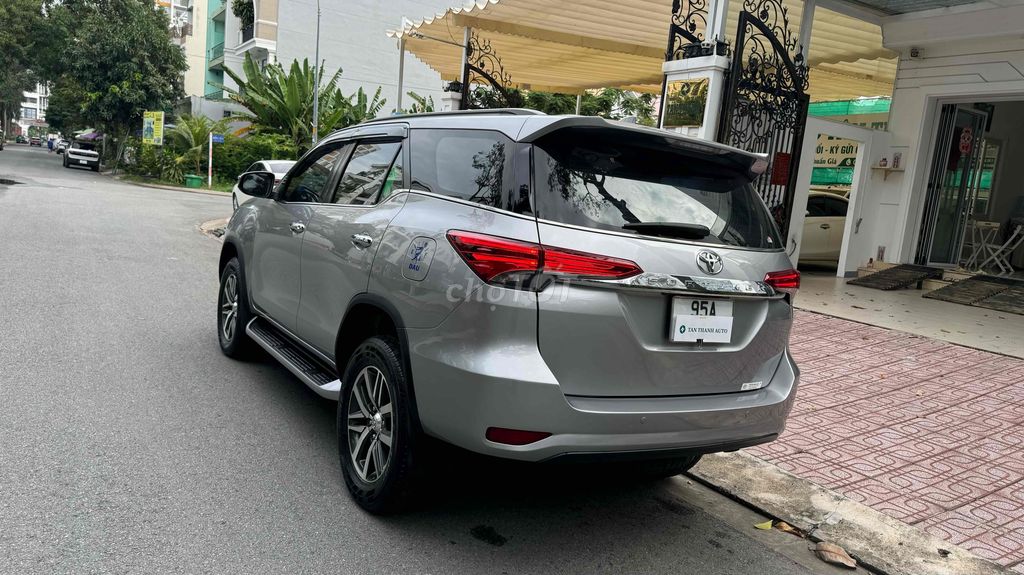Toyota Fortuner 2.8V 4x4 AT 2019, odo 84k dầu nhap. Mua bán Ô tô tại Huyện Bình Chánh Tp Hồ Chí Minh được đăng bởi TAN THANH AUTO hình 9