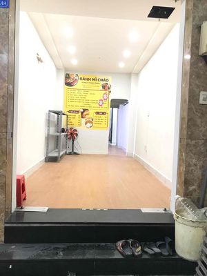 mặt bằng ngay khu ẩm thực Vĩnh Khánh Q4 lối đi riêng ko chung chủ